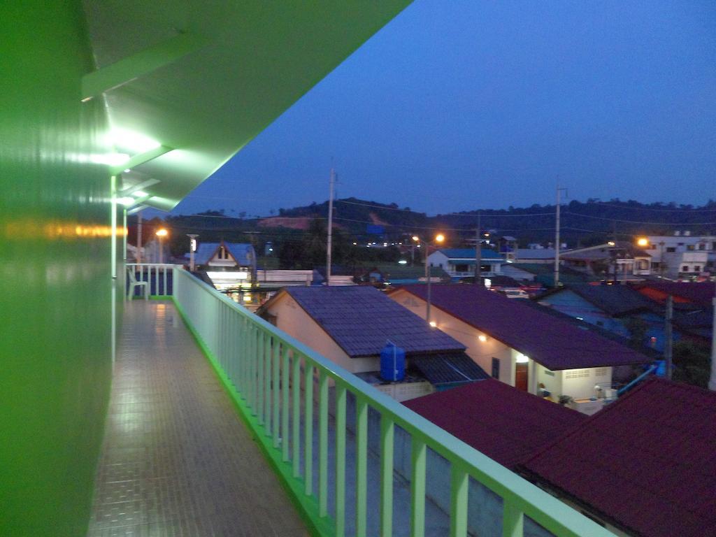 Pranee Mansion Airport Apartamento Ban Bo Han Exterior foto